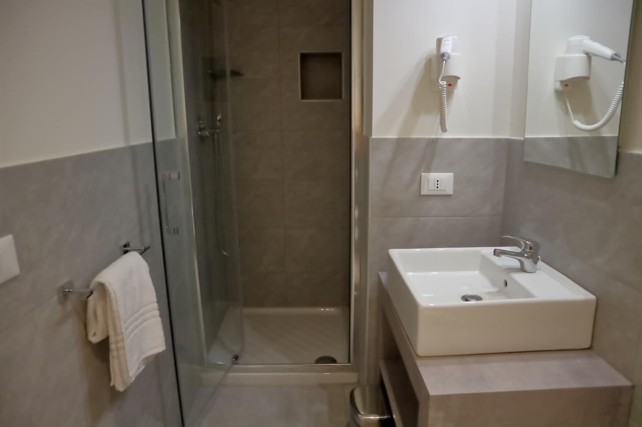Dimora Dell'Arte - Foresteria Lombarda Smart Rent 塞斯托-聖喬凡尼 外观 照片